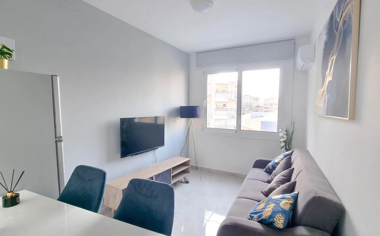 Coastal Chic: Luxury Apt In The Heart Of The City! With Smart Tv! Larnaca 0*,